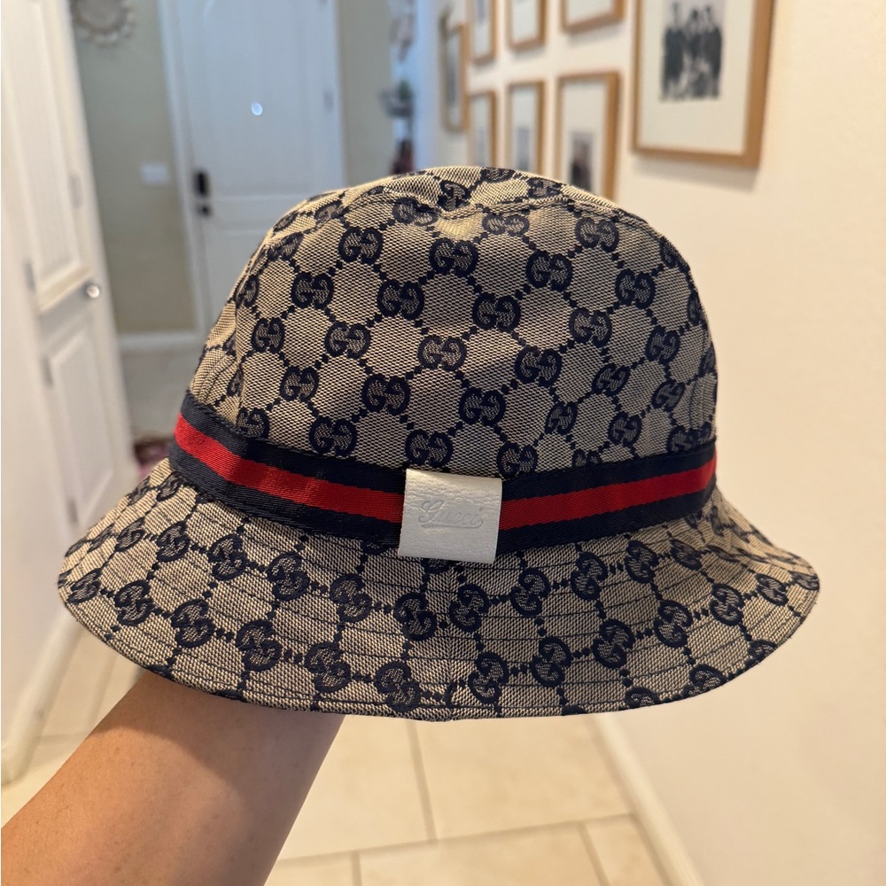 Iconic 90s GUCCI Bucket Hat